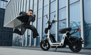 新日多维破局：以路行X6领衔，打造新国标时代智与趣并存的出行矩阵