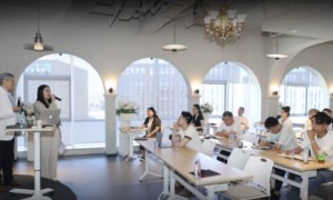 爱茄商学院启动仪式顺利举行